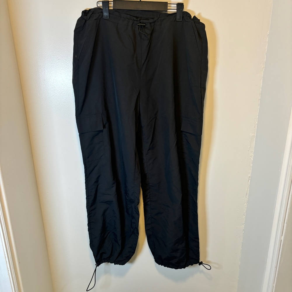 Zoe + Phoebe cargo track pants‎ black women's size large